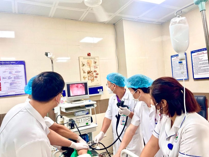 Kỹ thuật nội soi dạ dày gây mê tại TTYT huyện Phù Ninh.