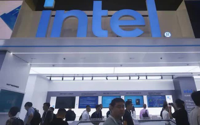 “Tượng đài” công nghệ Intel: Sụp đổ hay vững vàng trước sóng gió?