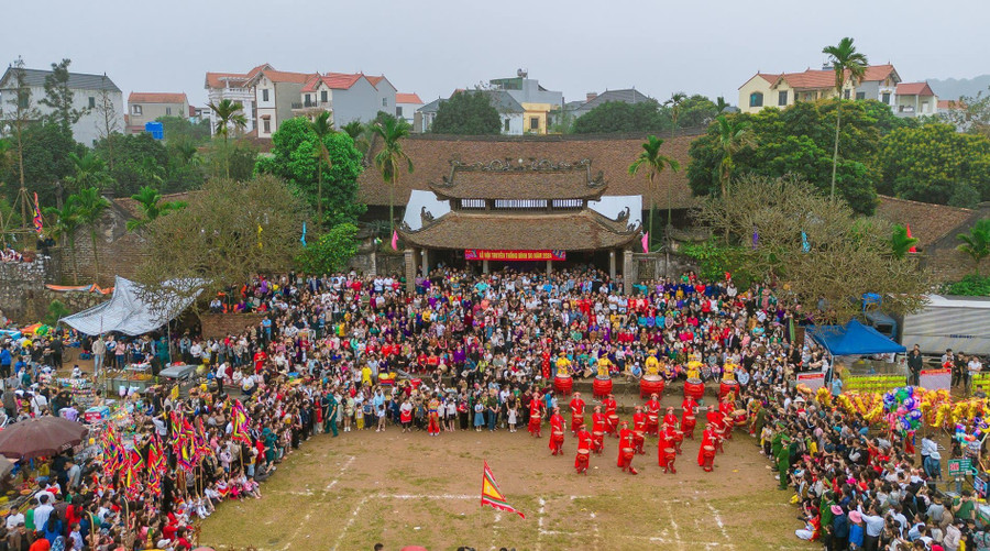 ngoi-dinh-dep-nhat-xu-doai-huyen-tich-6.jpg