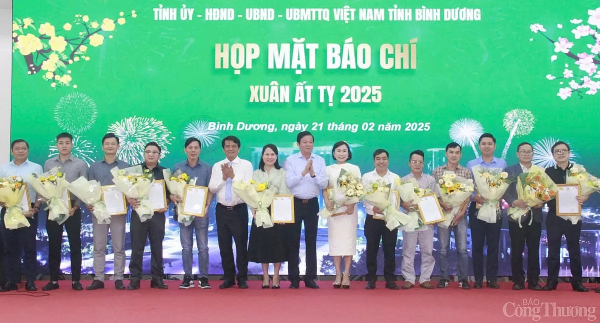 Báo chí đóng góp phát triển kinh tế xã hội Bình Dương Báo chí đóng góp lớn vào sự phát triển của Bình Dương