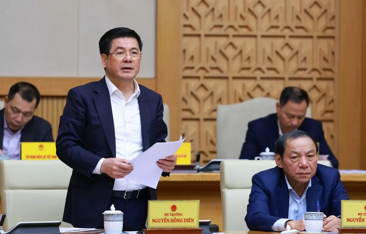 Bộ trưởng Bộ Công Thương Nguyễn Hồng Diên phát biểu tại Phiên họp Chính phủ thường kỳ tháng 2 - Ảnh: VGP/Nhật Bắc