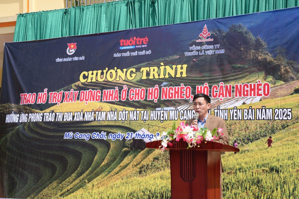 Trao yêu thương đến với học sinh, người dân nghèo vùng cao Yên Bái