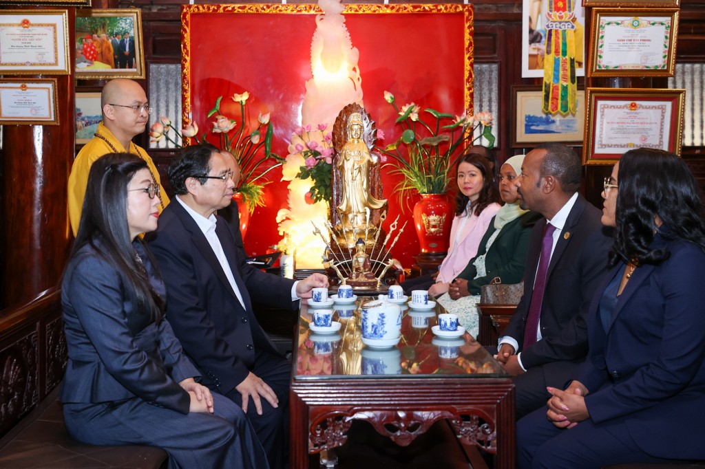 Thủ tướng Ethiopia và Phu nhân bày tỏ vui mừng trong lần đầu thăm Việt Nam - Ảnh: VGP/Nhật Bắc
