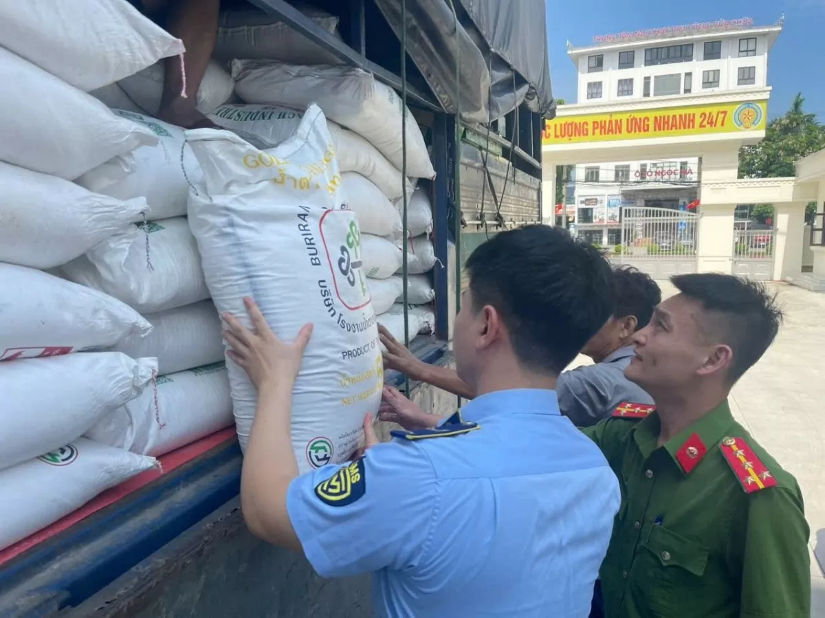 Nghệ An:Tạm giữ 3 tấn đường cát nhập lậu không hóa đơn