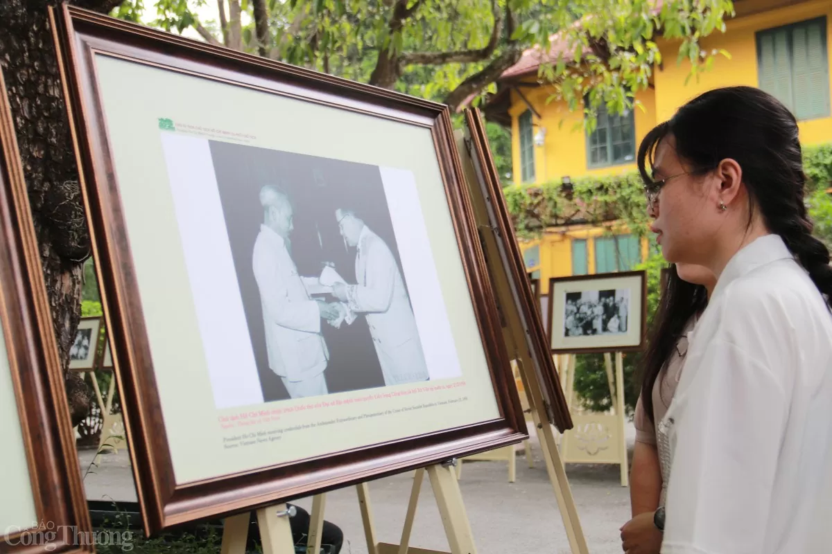 Triển lãm ảnh Triển lãm ảnh