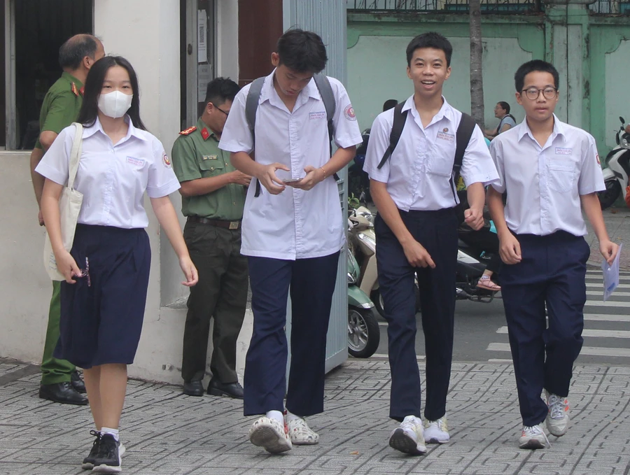 Học sinh TPHCM tham gia kỳ thi tuyển sinh lớp 10 năm 2024. Ảnh: M.A