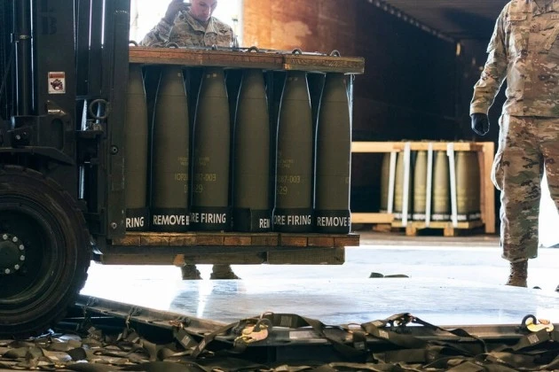 Serbia bị tố cung cấp đạn dược cho Ukraine.