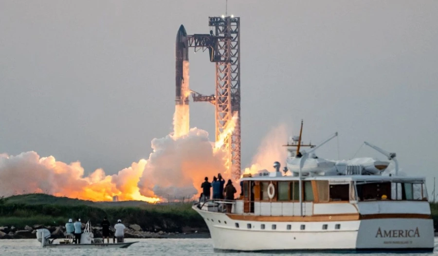 Tàu SpaceX Starship cất cánh từ Starbase gần Boca Chica, Texas, ngày 13 tháng 10 năm 2024.