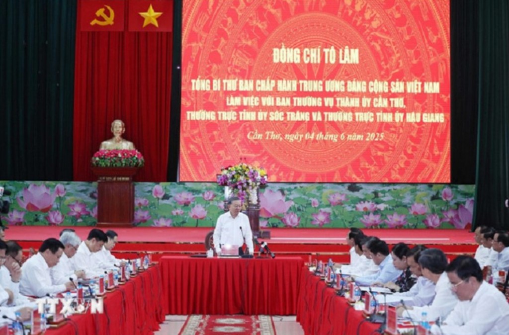 Tổng Bí thư Tô Lâm làm việc với Ban Thường vụ Thành ủy Cần Thơ, Thường trực Tỉnh ủy Sóc Trăng và Thường trực Tỉnh ủy Hậu Giang vào chiều 4/6/2025
