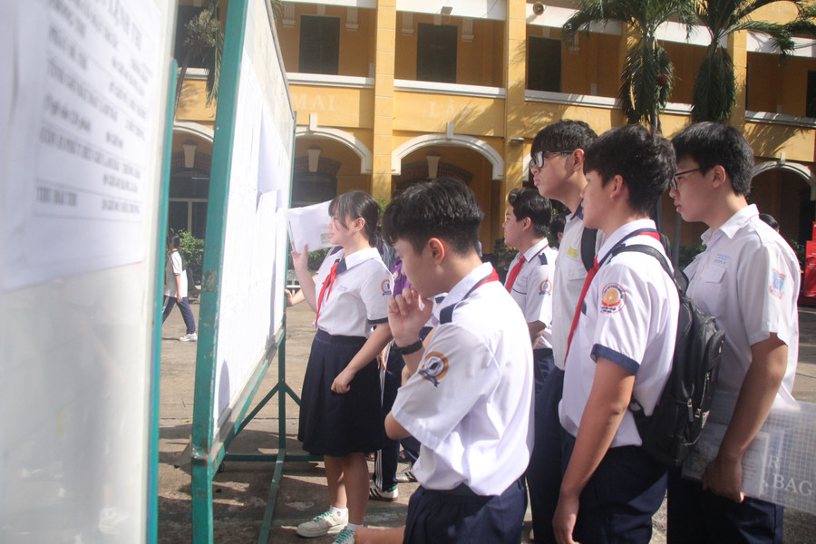 Học sinh TPHCM tham gia kỳ thi tuyển sinh vào lớp 10 năm 2026.