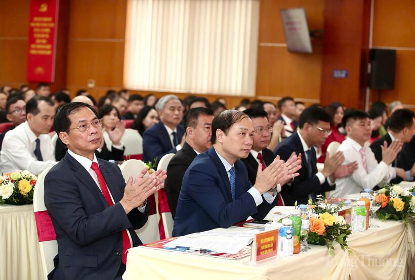Đại hội có sự tham dự và chỉ đạo của Phó Thủ tướng Chính phủ Bùi Thanh Sơn. Ảnh: Cấn Dũng