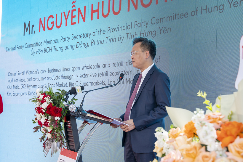 Ông Nguyễn Hữu Nghĩa, Bí thư Tỉnh ủy Hưng Yên phát biểu tại sự kiện