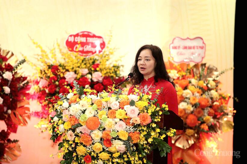 Bà Nguyễn Thị Lâm Giang - Bí thư Đảng ủy, Đảng bộ Cục Đổi mới sáng tạo, Chuyển đổi xanh và Khuyến Công. Ảnh: Cấn Dũng