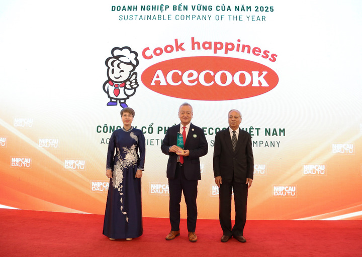 Acecook Việt Nam được vinh danh “Doanh nghiệp bền vững tiêu biểu của năm 2025”