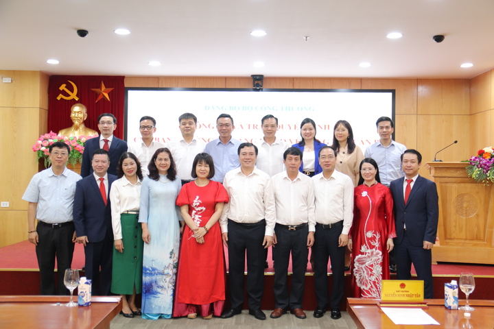 Các đại biểu tham dự hội nghị. Ảnh: Thanh Tuấn