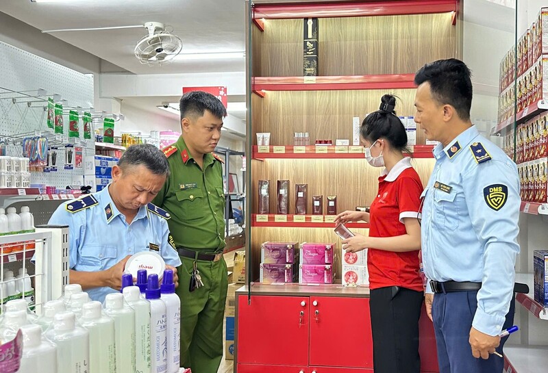 7 tháng năm 2025, Quản lý thị trường Đà Nẵng đã kiểm tra 485 vụ việc. Ảnh: Chi cục Quản lý thị trường Đà Nẵng