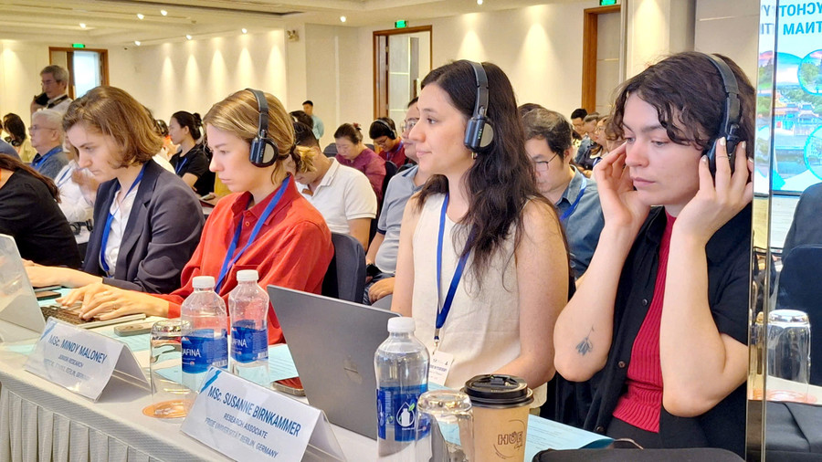 Nhiều chuyên gia đến từ Cộng hòa liên bang Đức. z6851291649309-411c7dcf46548d25dc88ebc0a760e818.jpg