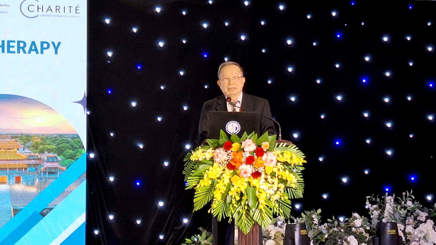 PGS.TS Võ Văn Bản, Chủ tịch Hội Tâm lý trị liệu Việt Nam phát biểu. z6851291647149-1f283664bd0f1351a74f36692b3730ca.jpg