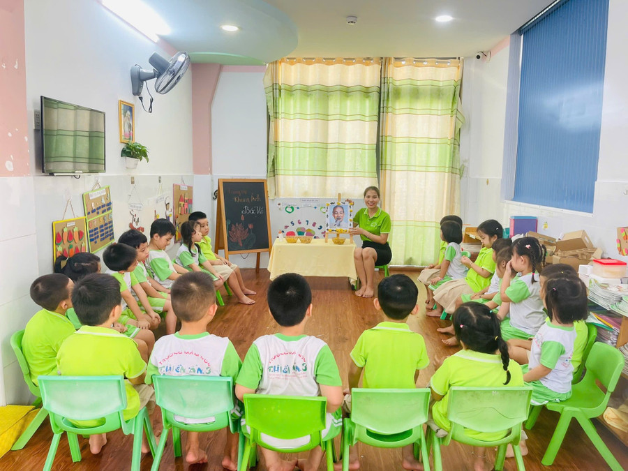 Giờ học của trẻ mầm non TPHCM.