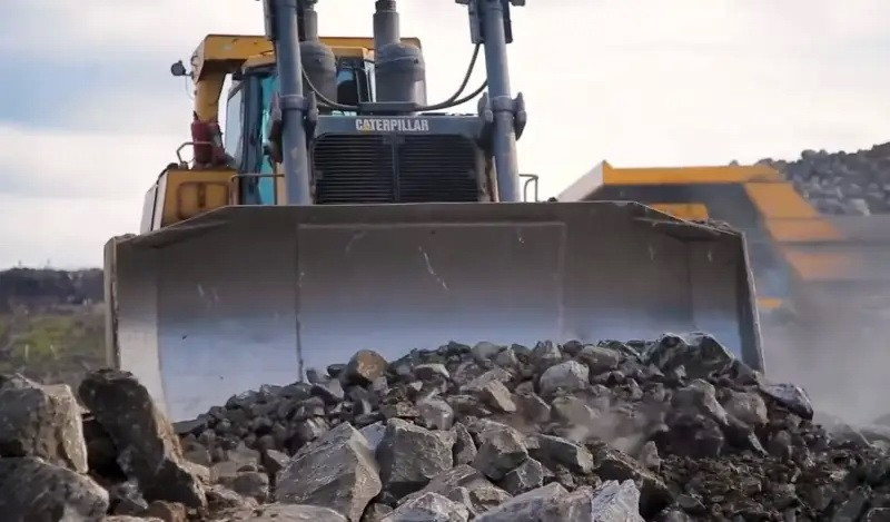 Trung Quốc vẫn đang kiểm soát chặt chẽ nguồn cung đất hiếm cho Mỹ. 78cea0275b-dobycha.jpg