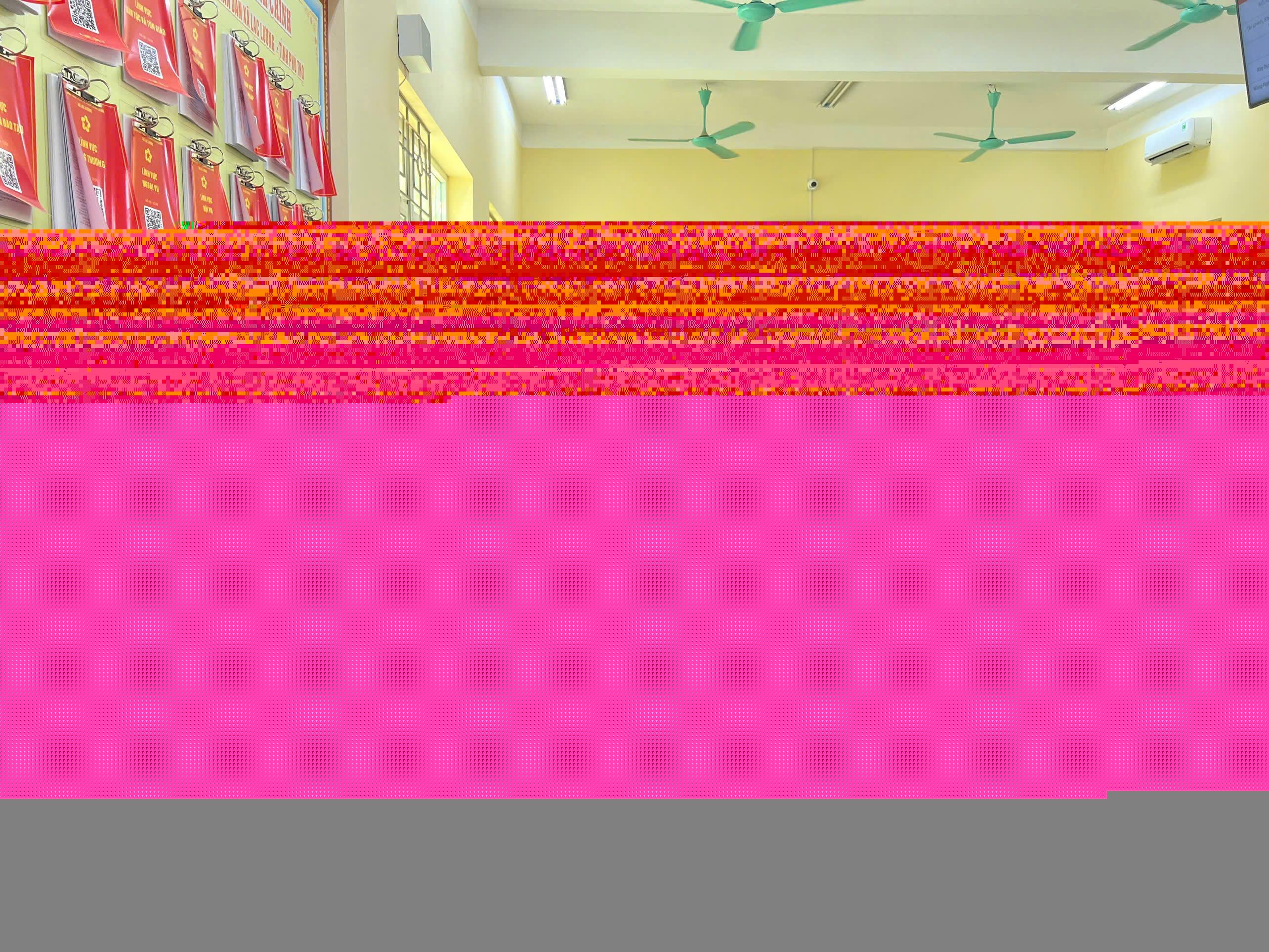 Sau 1 tháng vận hành, chính quyền địa phương 2 cấp đã hoạt động cơ bản thông suốt. Ảnh: Đình Dũng