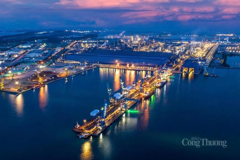 Quảng Ngãi xây dựng Khu kinh tế Dung Quất trở thành trung tâm lọc hóa dầu, năng lượng, công nghiệp nặng, logistics và dịch vụ - du lịch có tính cạnh tranh cao trong khu vực Đông Nam Á