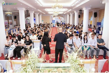 Không khí giao lưu sôi nổi, hào hứng tại sự kiện Go Global 15 – Triển lãm tiếng Anh và du học quốc tế 2025 Không khí giao lưu sôi nổi, hào hứng tại sự kiện Go Global 15 – Triển lãm tiếng Anh và du học quốc tế 2025