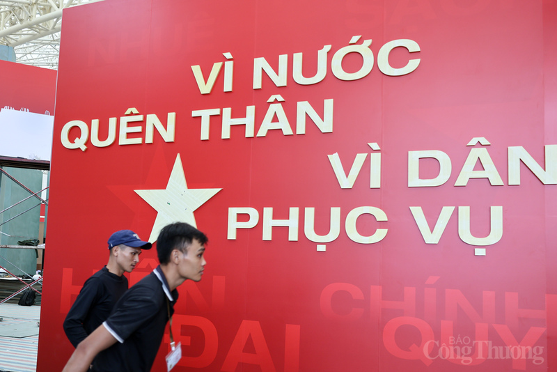 Sẵn sàng cho Triển lãm thành tựu kinh tế - xã hội  mừng 80 năm Quốc khánh đất nước - 11