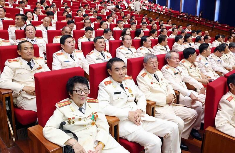 Các đại biểu tham dự buổi Lễ kỷ niệm 80 năm Ngày truyền thống Công an Nhân dân, sáng 17/8. Ảnh: Phạm Kiên/TTXVN