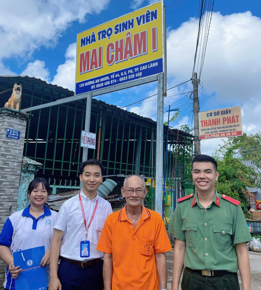 Trường ĐH Đồng Tháp phối hợp chính quyền địa phương và các tổ chức, đoàn thể khảo sát, giới thiệu các địa chỉ nhà trọ an toàn, giá cả hợp lý, đảm bảo an ninh trật tự. dh-dong-thap-dong-hanh-tan-sv-3.jpg