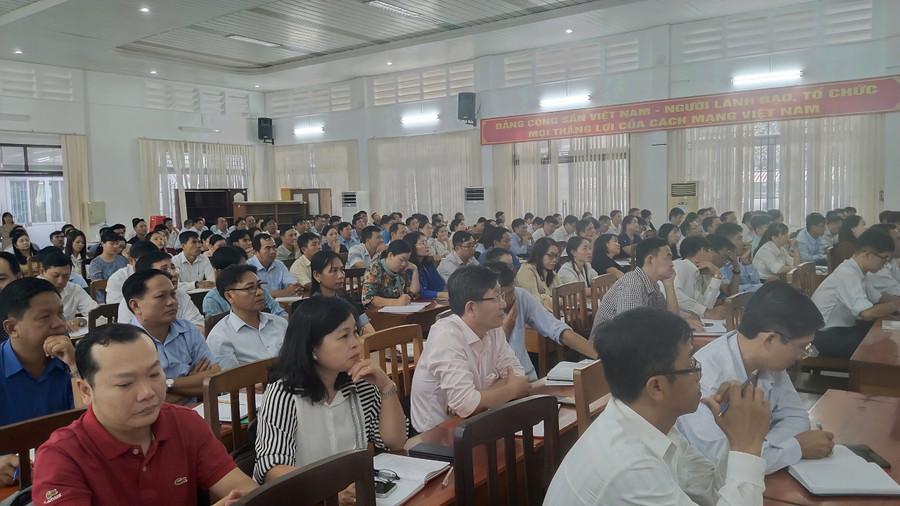 Các đại biểu dự tập huấn. 1000052338.jpg