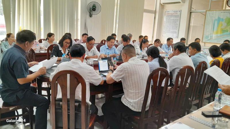 Ông Lê Hoàng Tài, Phó Cục trưởng Cục Xúc tiến thương mại (Bộ Công Thương) làm việc tại phường Mỹ Tho, tỉnh Đồng Tháp.