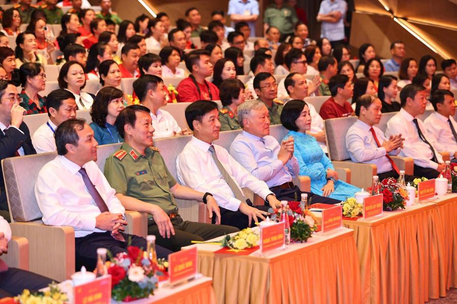 Đại biểu tham dự chương trình. Ảnh: Hoa Nguyễn. sao-dl5.jpg