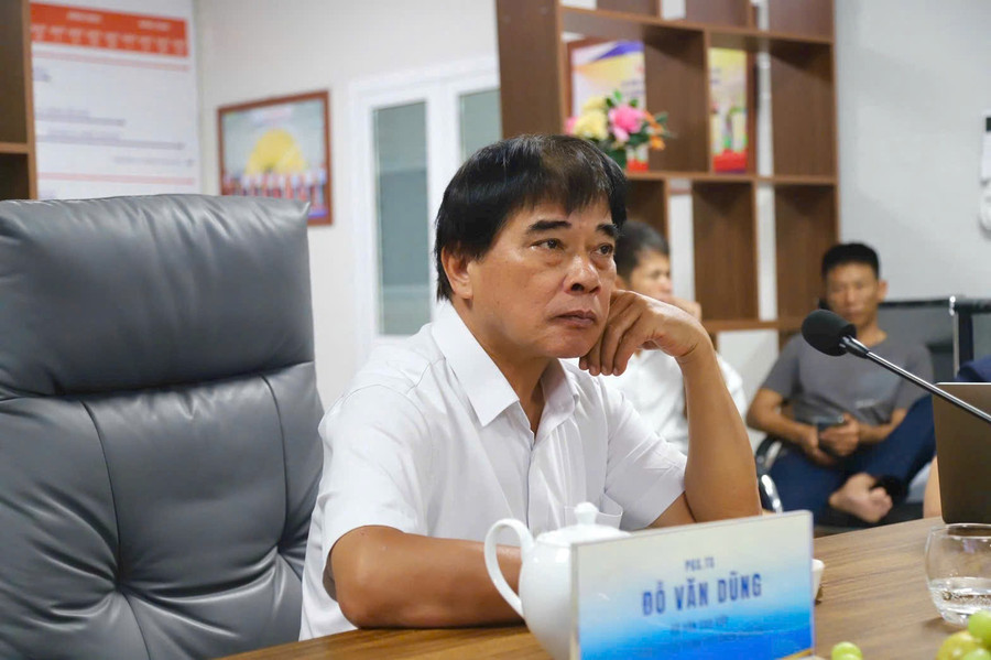 PGS.TS Đỗ Văn Dũng - nguyên Hiệu trưởng Trường Đại học Sư phạm Kỹ thuật TPHCM. PGS.TS Đỗ Văn Dũng - nguyên Hiệu trưởng Trường Đại học Sư phạm Kỹ thuật TPHCM.