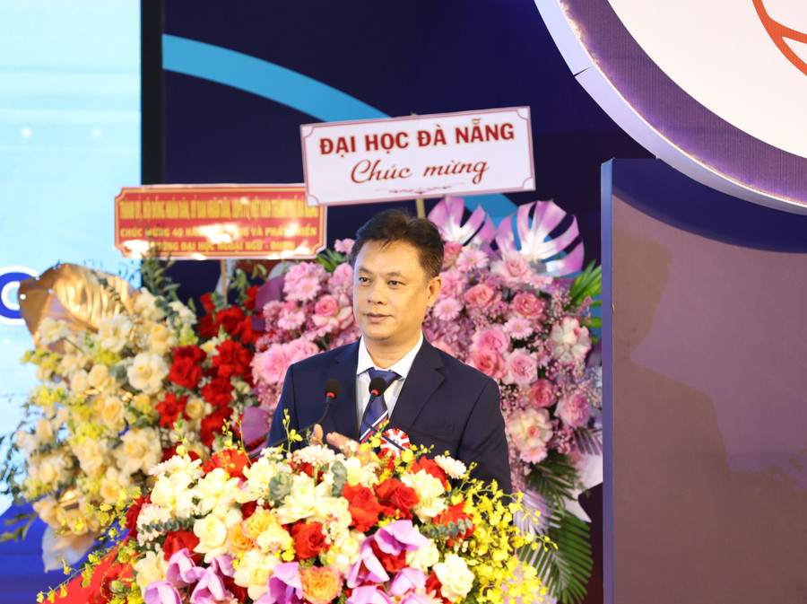 pgsts-nguyen-van-long-truong-dai-hoc-ngoai-ngu-da-nang.jpg