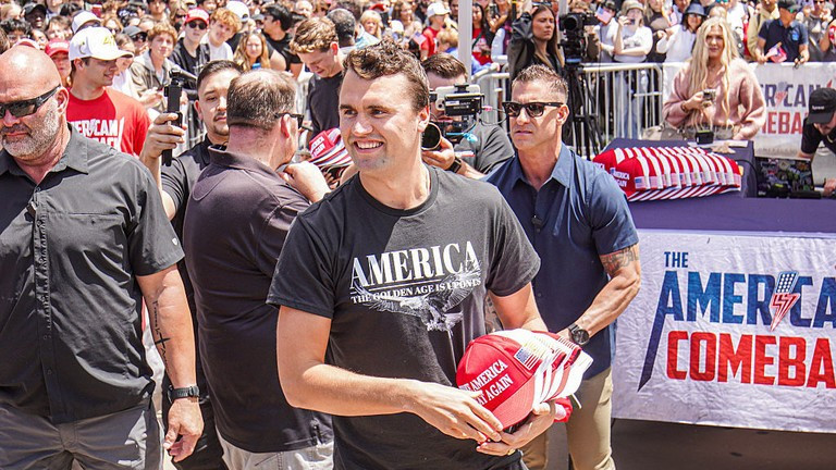 Charlie Kirk, một nhà hoạt động có sức ảnh hưởng, đã tử vong do bị súng bắn, ngày 10/9/2025.