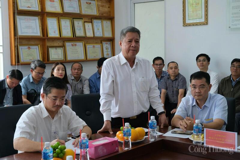 Ông Bùi Quốc Hùng, Phó Cục trưởng Cục Điện lực Bộ Công Thương phát biểu tại buổi làm việc.