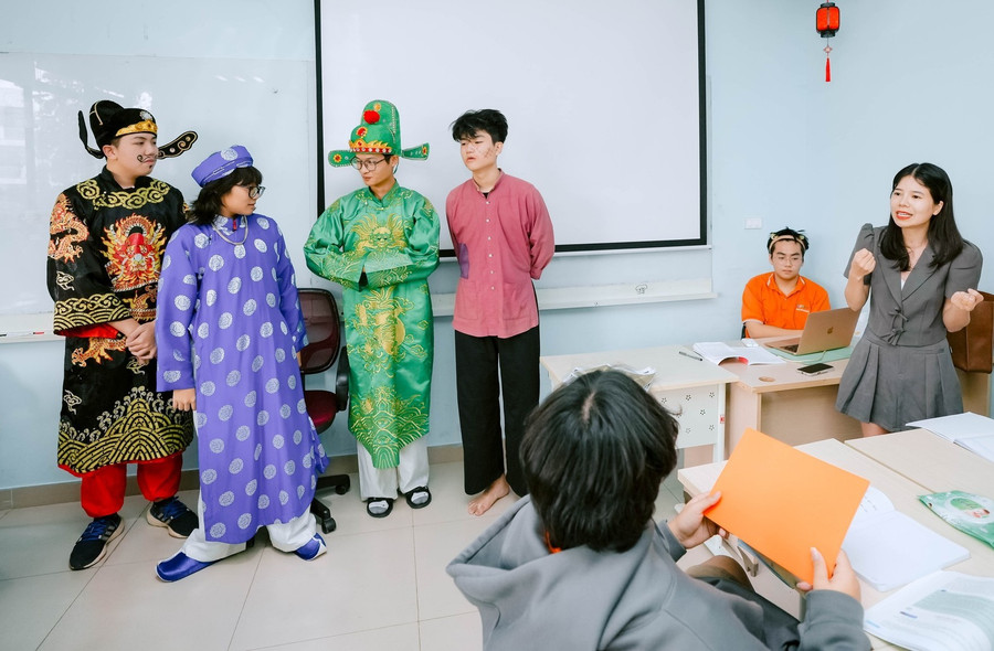 van-hoc-lich-su-trong-giao-duc-hoc-sinh-2.jpg