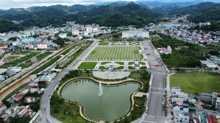 Tỉnh Sơn La ngày càng phát triển, đời sống của người dân được nâng cao rõ rệt.