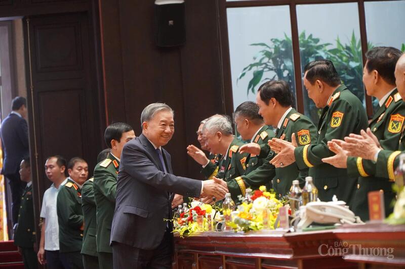 Tổng Bí thư Tô Lâm và các đại biểu tới dự Đại hội. Ảnh: Minh Trang