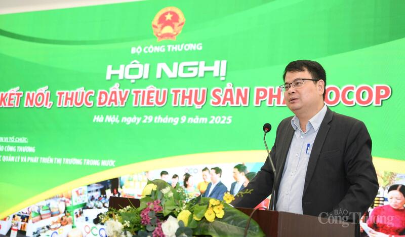 Ông Nguyễn Bá Hải nêu 4 trọng tâm để chương trình OCOP phát huy hiệu quả bền vững. Ảnh: Nam Nguyễn