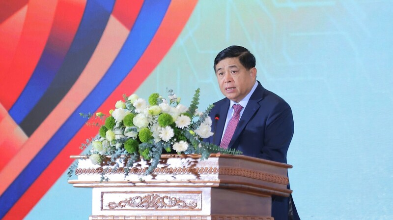 Phó Thủ tướng Chính phủ Nguyễn Chí Dũng phát biểu.