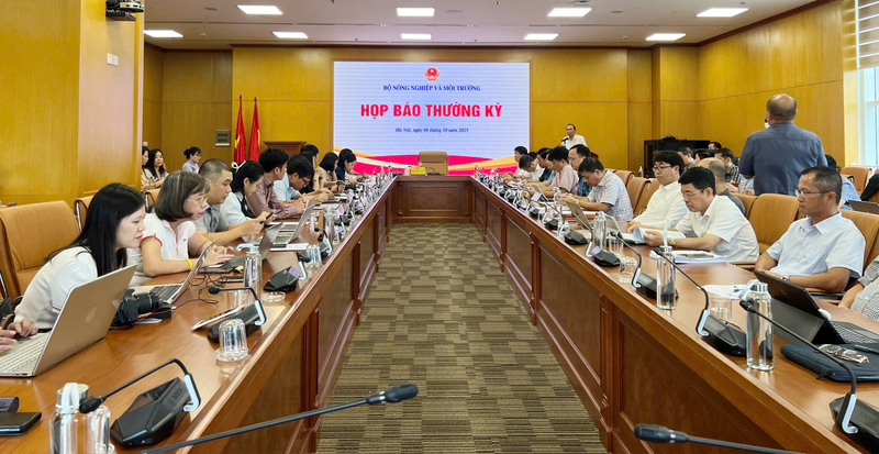 Toàn cảnh buổi họp báo. Ảnh: N.H