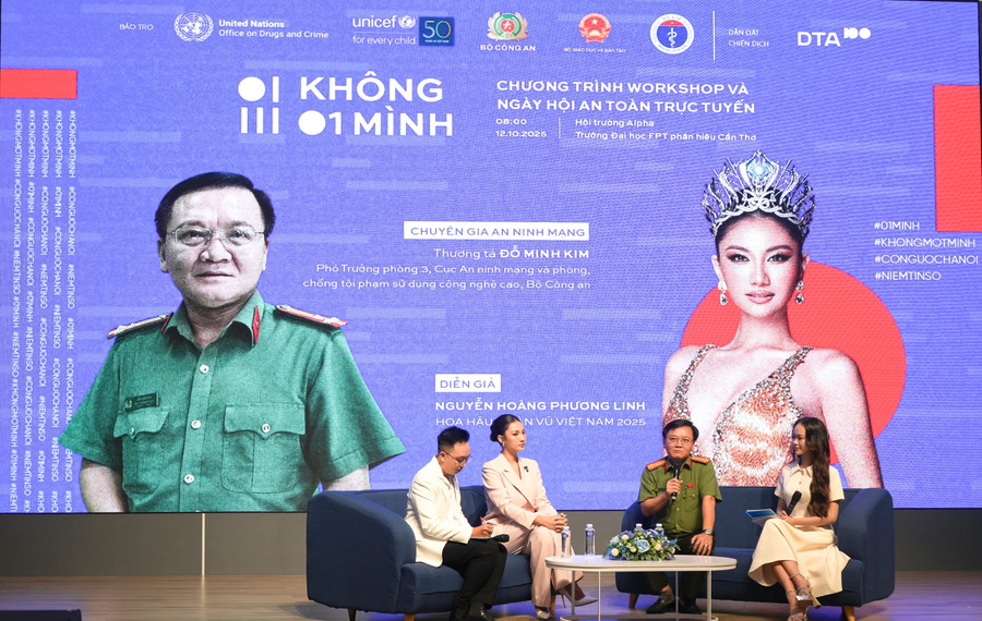 Tọa đàm “Không một mình giữa thế giới ảo”. Ảnh: Công an Cần Thơ.