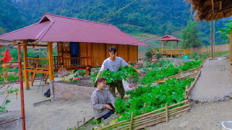 Năm 2020, vợ chồng Sáng quyết định rời Hưng Yên lập nghiệp. Ảnh NVCC.