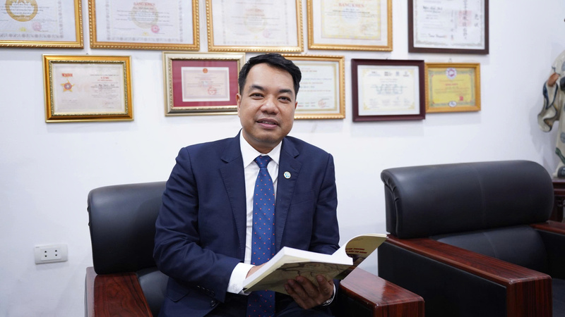 TS Mạc Quốc Anh - Uỷ viên Ủy ban Trung ương Mặt trận Tổ quốc Việt Nam, Phó Chủ tịch kiêm Tổng Thư ký Hiệp hội Doanh nghiệp nhỏ và vừa TP. Hà Nội, Viện trưởng Viện Kinh tế và Phát triển Doanh nghiệp. Ảnh: Nguyễn Thanh.