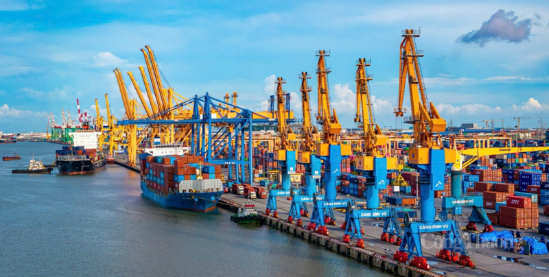 Khu thương mại tự do Hải Phòng có diện tích khoảng 6.292 ha, đặt trong Khu Kinh tế ven biển phía Nam Hải Phòng và Khu kinh tế Đình Vũ - Cát Hải