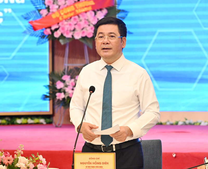 Bộ trưởng Bộ Công Thương Nguyễn Hồng Diên phát biểu kết luận hội nghị. Ảnh: Cấn Dũng