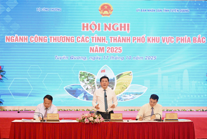 Bộ trưởng Bộ Công Thương Nguyễn Hồng Diên phát biểu. Ảnh: Cấn Dũng