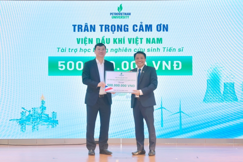 Hợp tác chiến lược Doanh nghiệp – PVU: Nền tảng vững chắc cho nguồn nhân lực Dầu khí chất lượng cao Hợp tác chiến lược doanh nghiệp - PVU: Nền tảng vững chắc cho nguồn nhân lực chất lượng cao ngành dầu khí, năng lượng